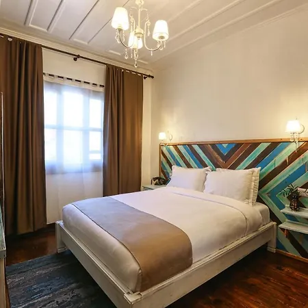 Trilye Bay C Отель