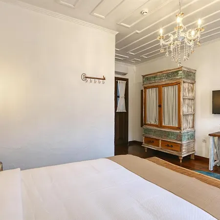 Trilye Bay C * Bursa