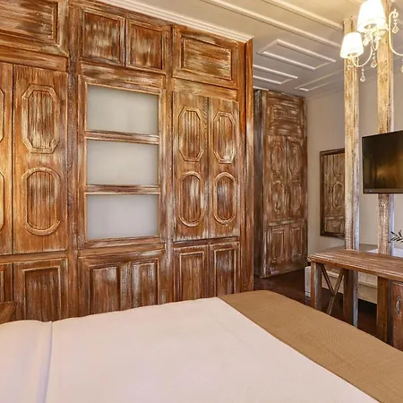 Trilye Bay C Отель